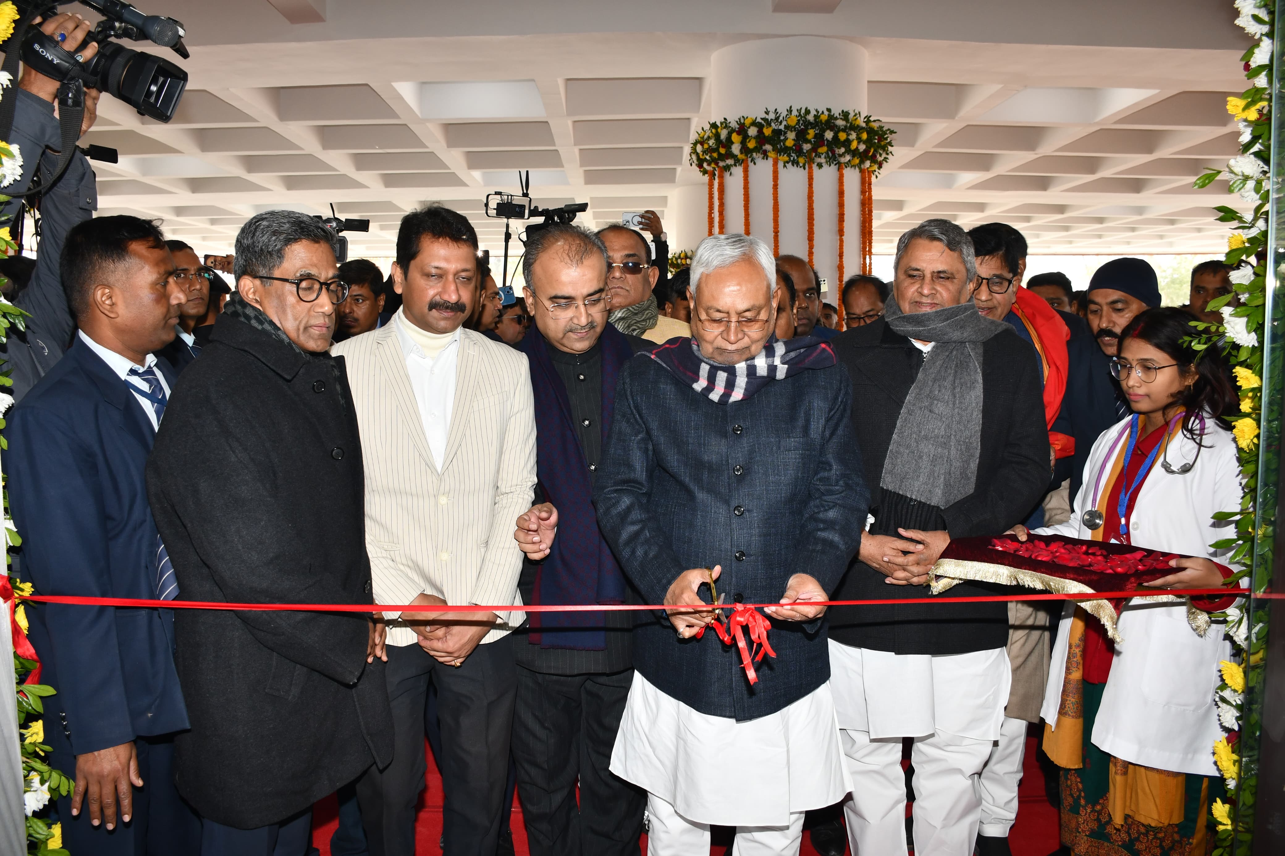 CM ने सारण जिले को 985 करोड़ रुपये की दी सौगात, 52 योजनाओं का किया उद्घाटन एवं शिलान्यास